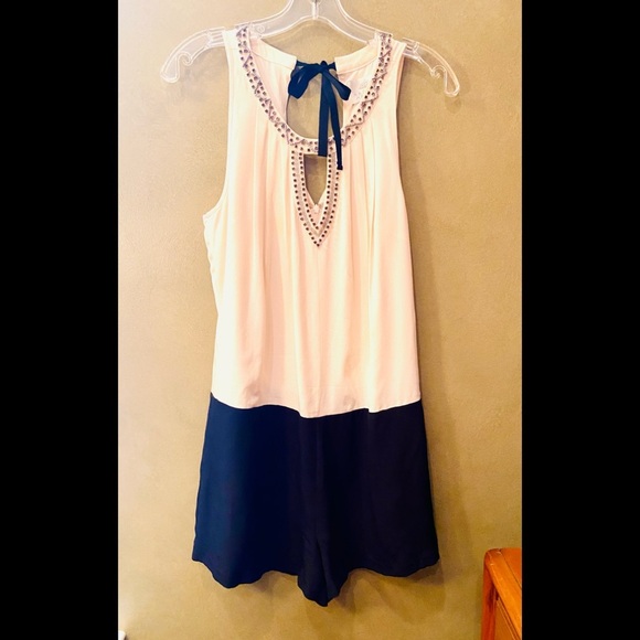 Madison Marcus Jumpsuit - Picture 3 of 4